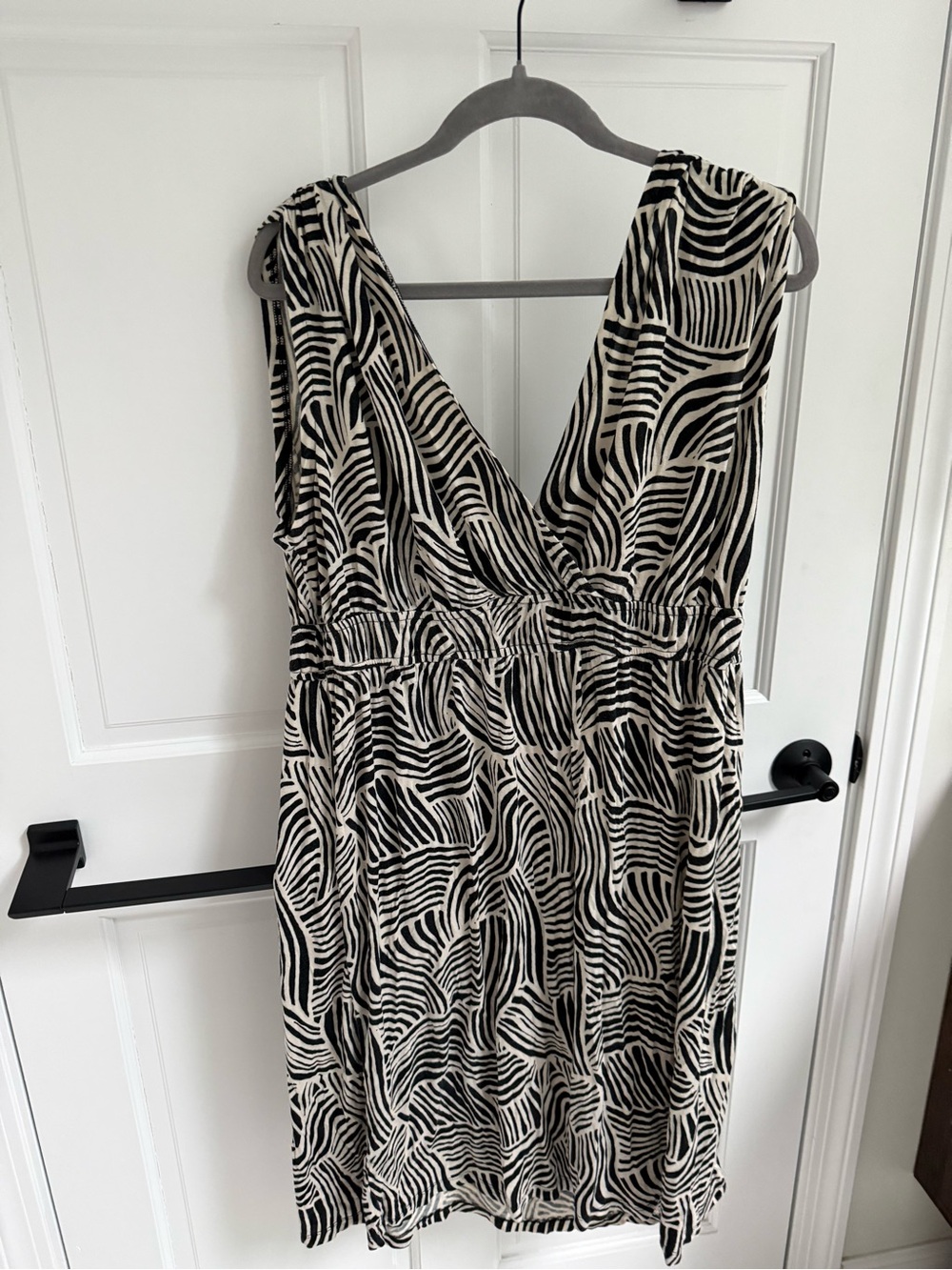 Ann Taylor LOFT Sleeveless Dress